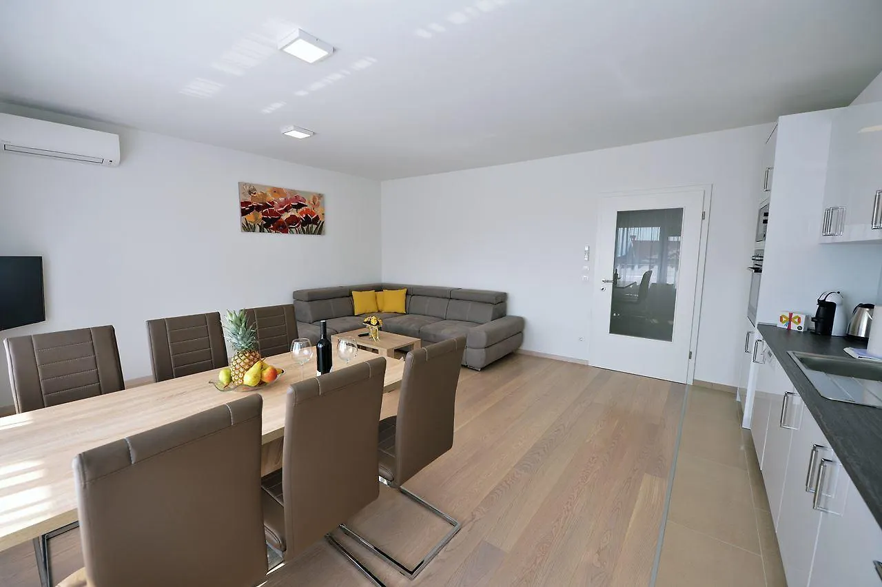 Apartmán Villa Martina Ika