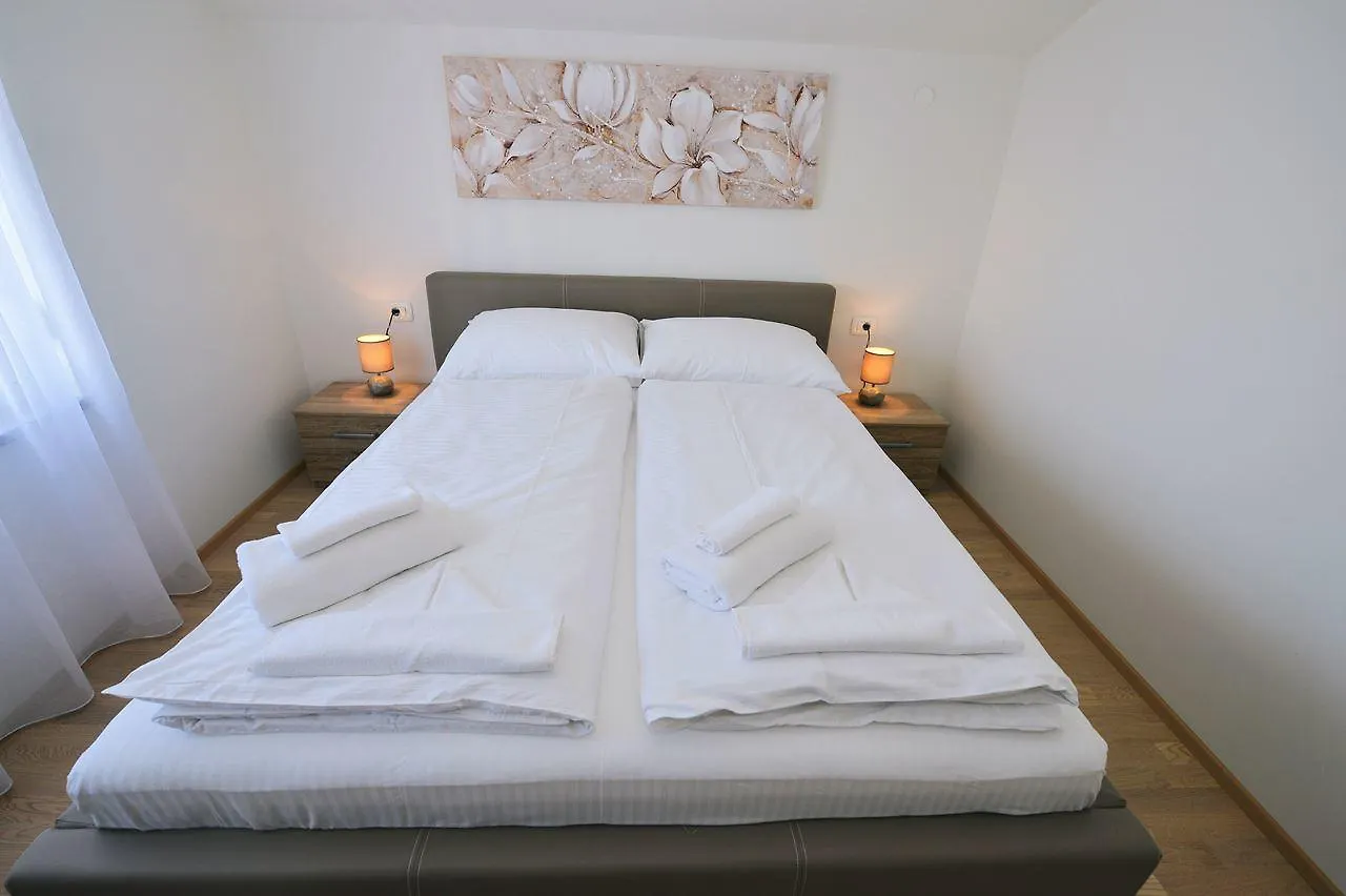 Villa Martina Ika Apartmán