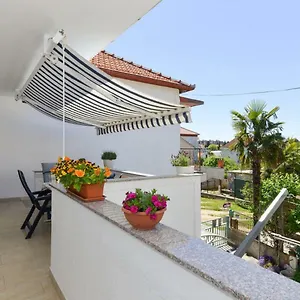 https://apartment-vesna-zadar-23000-3.hotelinzadar.com
