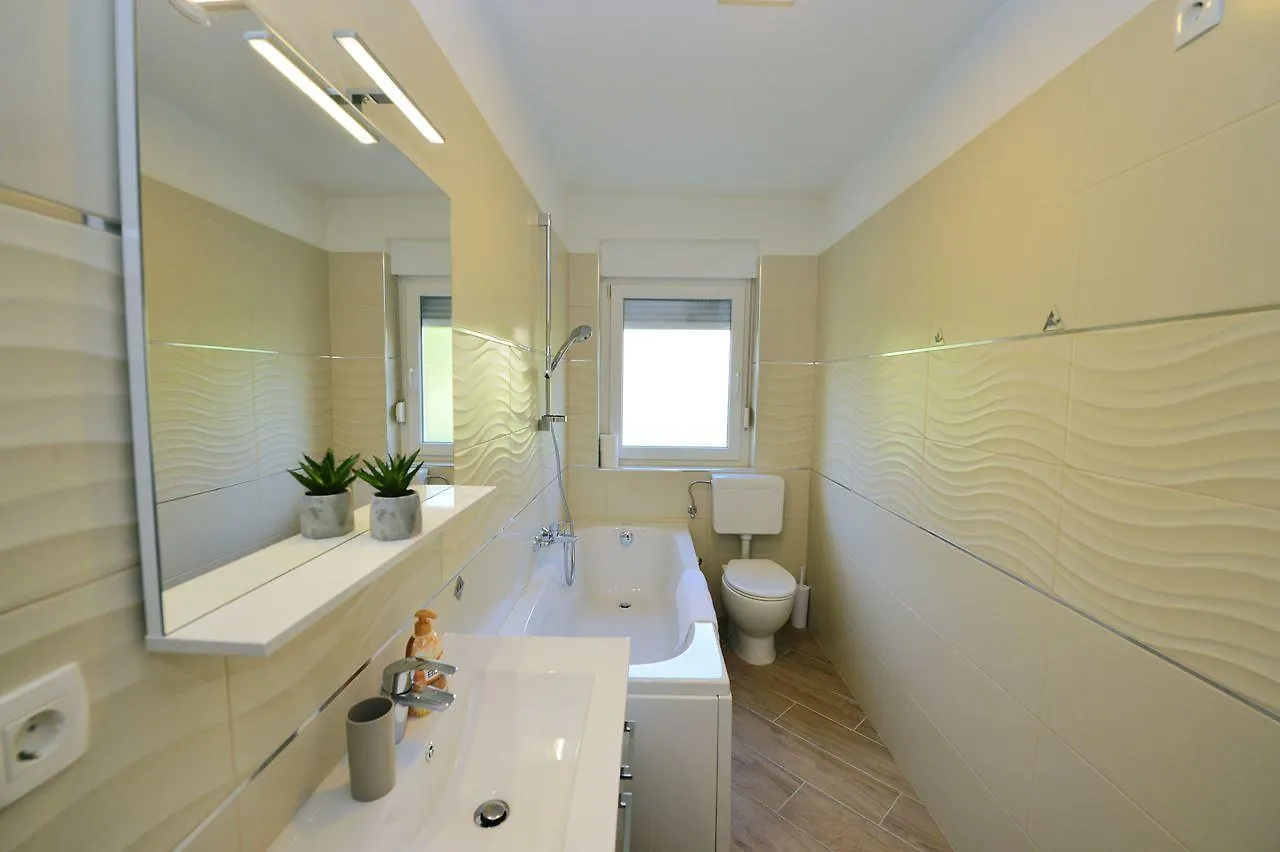 Villa Martina Ika 0*,  Croatia
