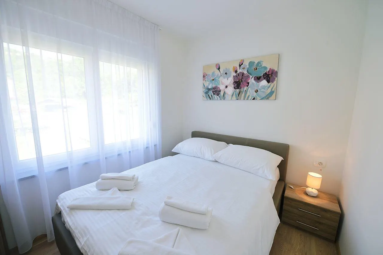 Apartment Villa Martina Ika